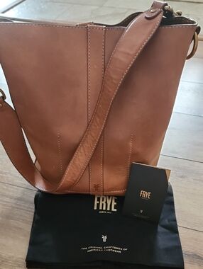 Frye Tan  Leather Iliana Hobo Bucket Bag And Dust Bag.  Used Very Little